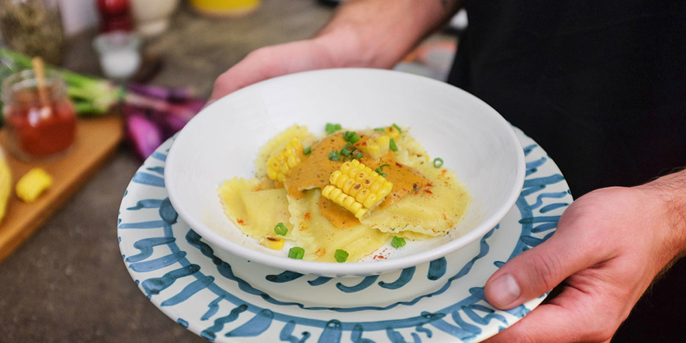 Shrimp and crab meat-filled Granpanzerotti with curry and sweetcorn by Gnambox