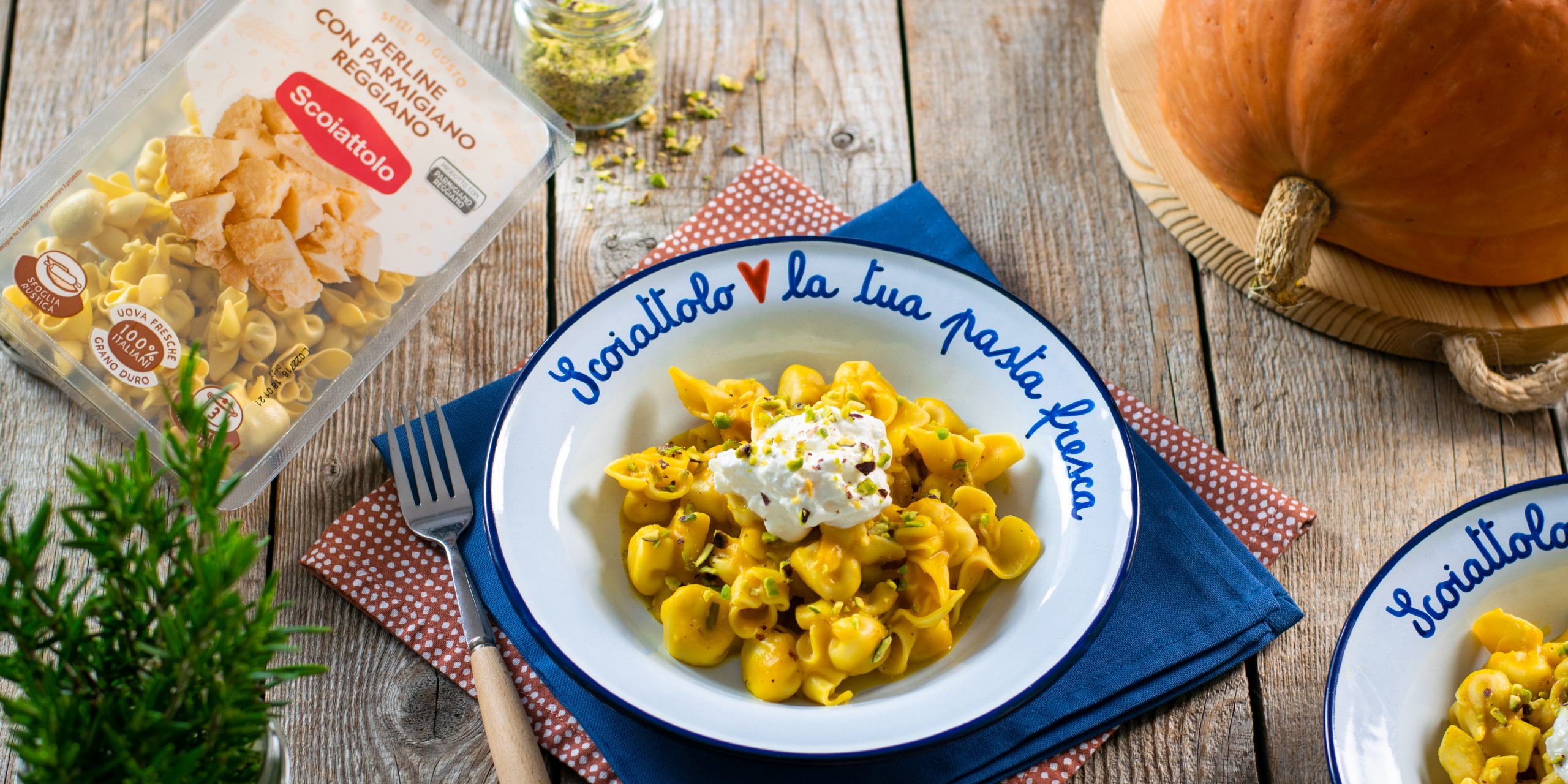 Perline al Parmigiano Reggiano DOP con crema di zucca, burrata e pistacchi – di LuCake