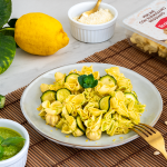 Perline con Parmigiano Reggiano DOP al pesto di zucchine e zucchine marinate